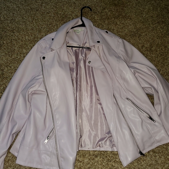 Lavender leather jacket - Picture 4 of 7